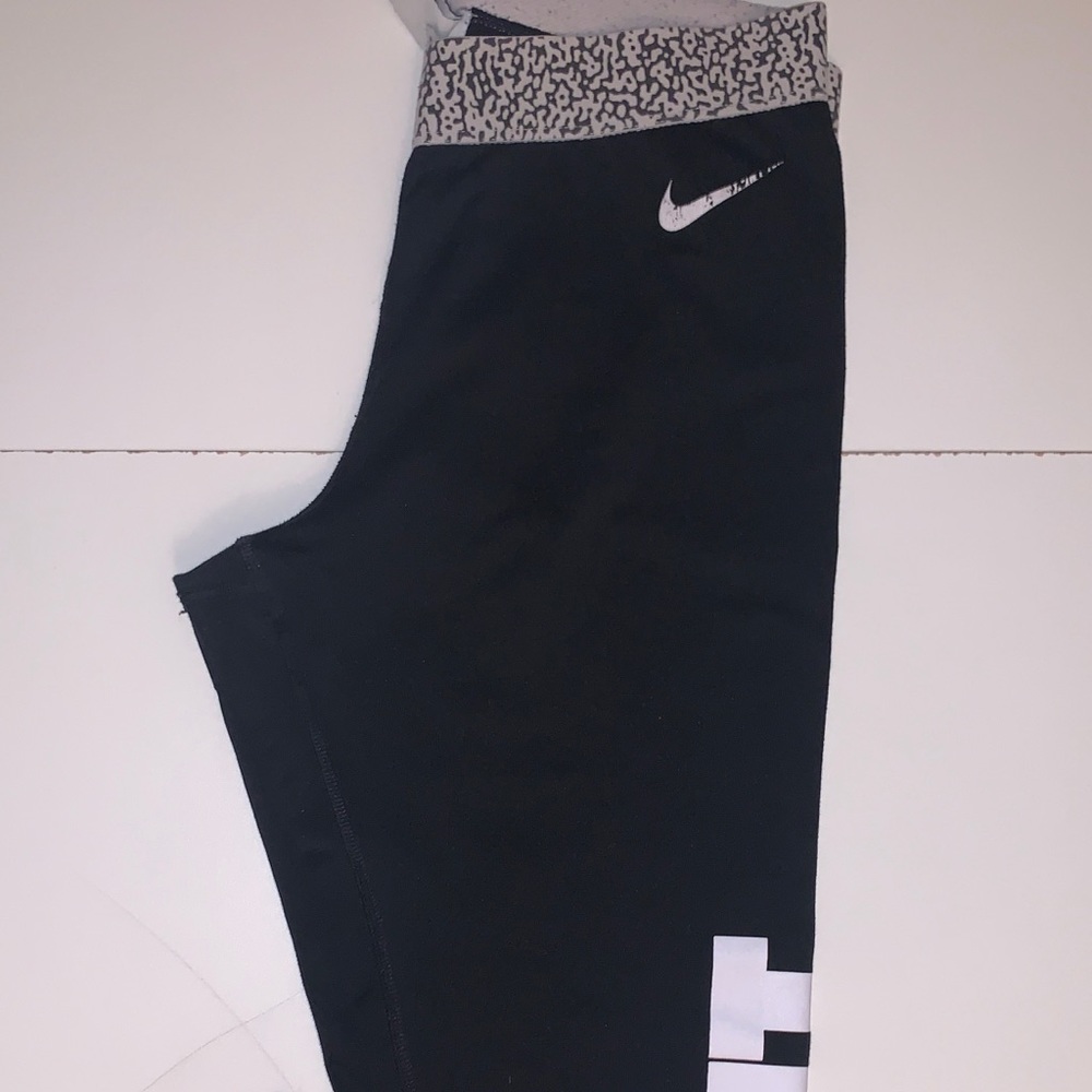 Nike leggings